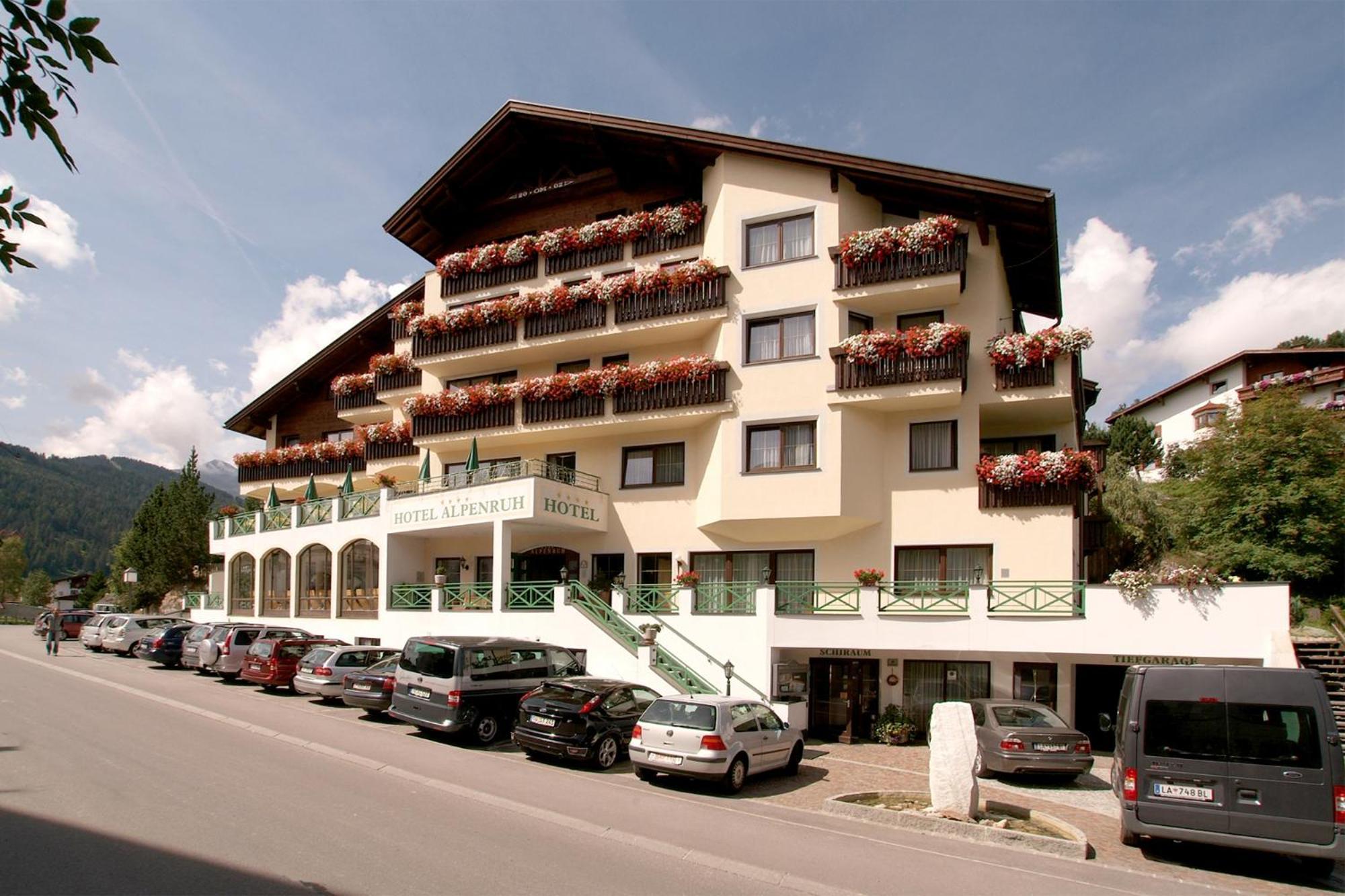 Hotel Garni Alpenruh-Micheluzzi Serfaus Zewnętrze zdjęcie